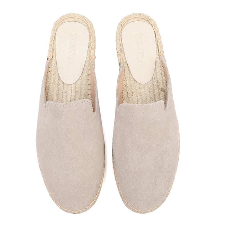 Mules espadrilles beige en daim, vue du dessus montrant l’assise en chanvre tissé.