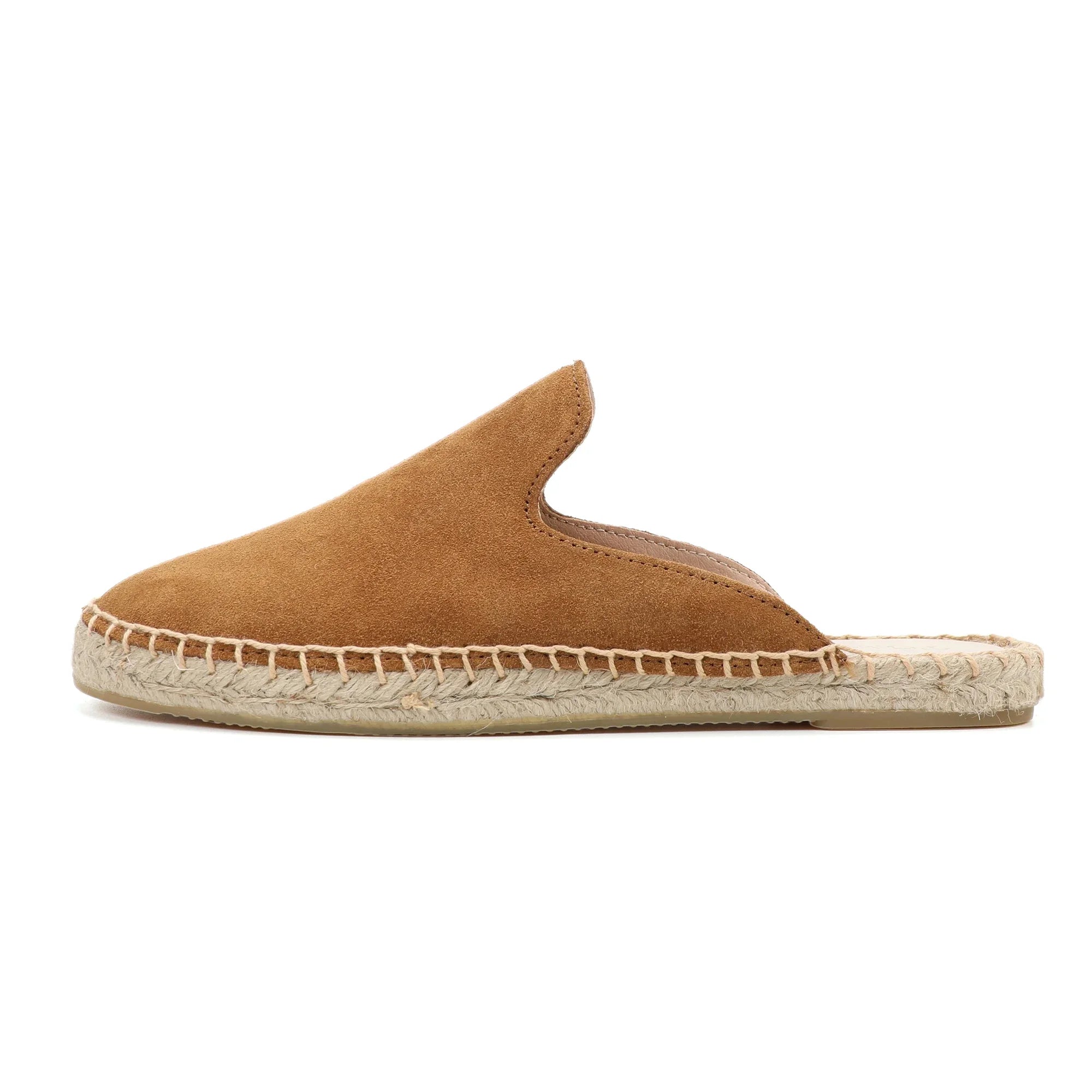Profil latéral de mules espadrilles marron en daim avec couture espadrille.