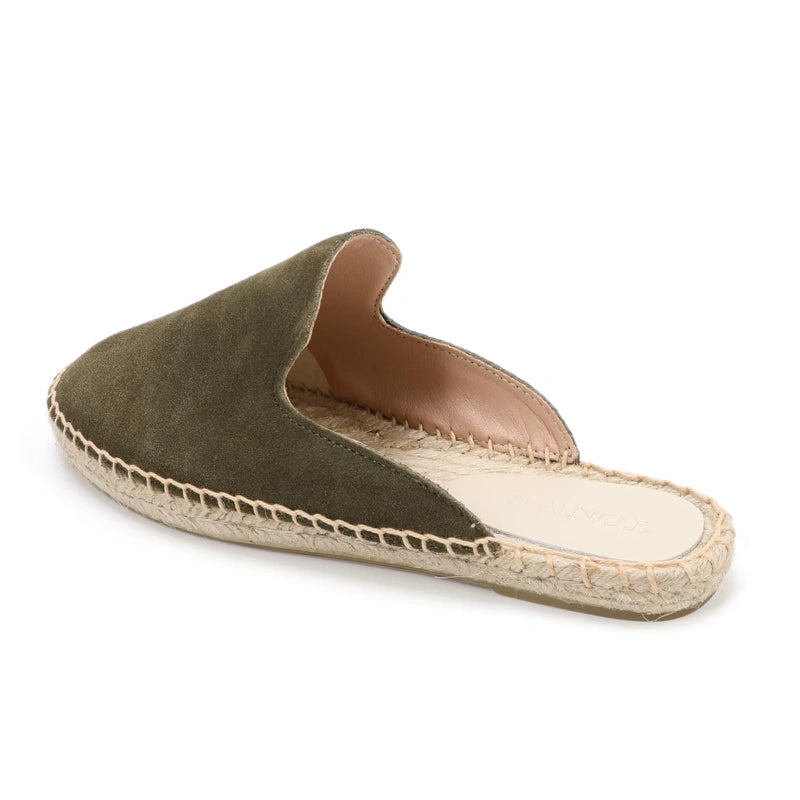 Vue du dessus de mules espadrilles vert kaki avec semelle en chanvre