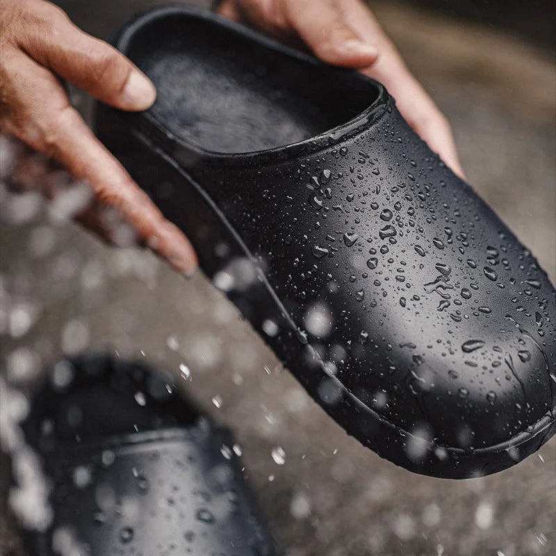 Mules En Plastique Noir